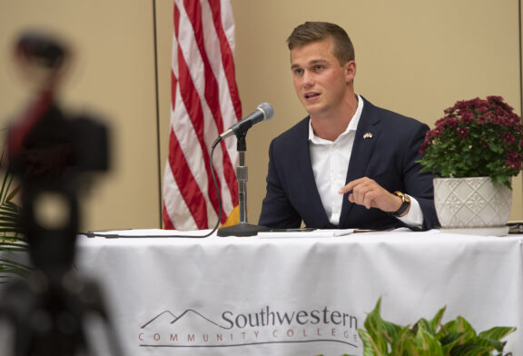 SCC debate series shifts from national campaign to local issues