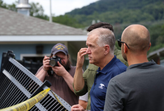 Governor Cooper & Senator Tillis visit Haywood