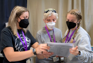 School of Nursing Combines Experiential Learning with Community Service