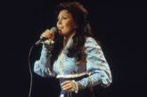 Remember When Loretta Lynn Was the First Female CMA EOTY?